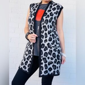 Ricki's Black and Gray Leopard Print Cardigan